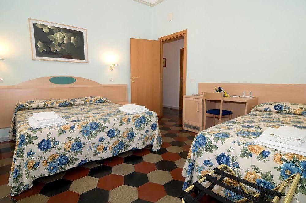 Piumith Guest House Roma Exterior foto